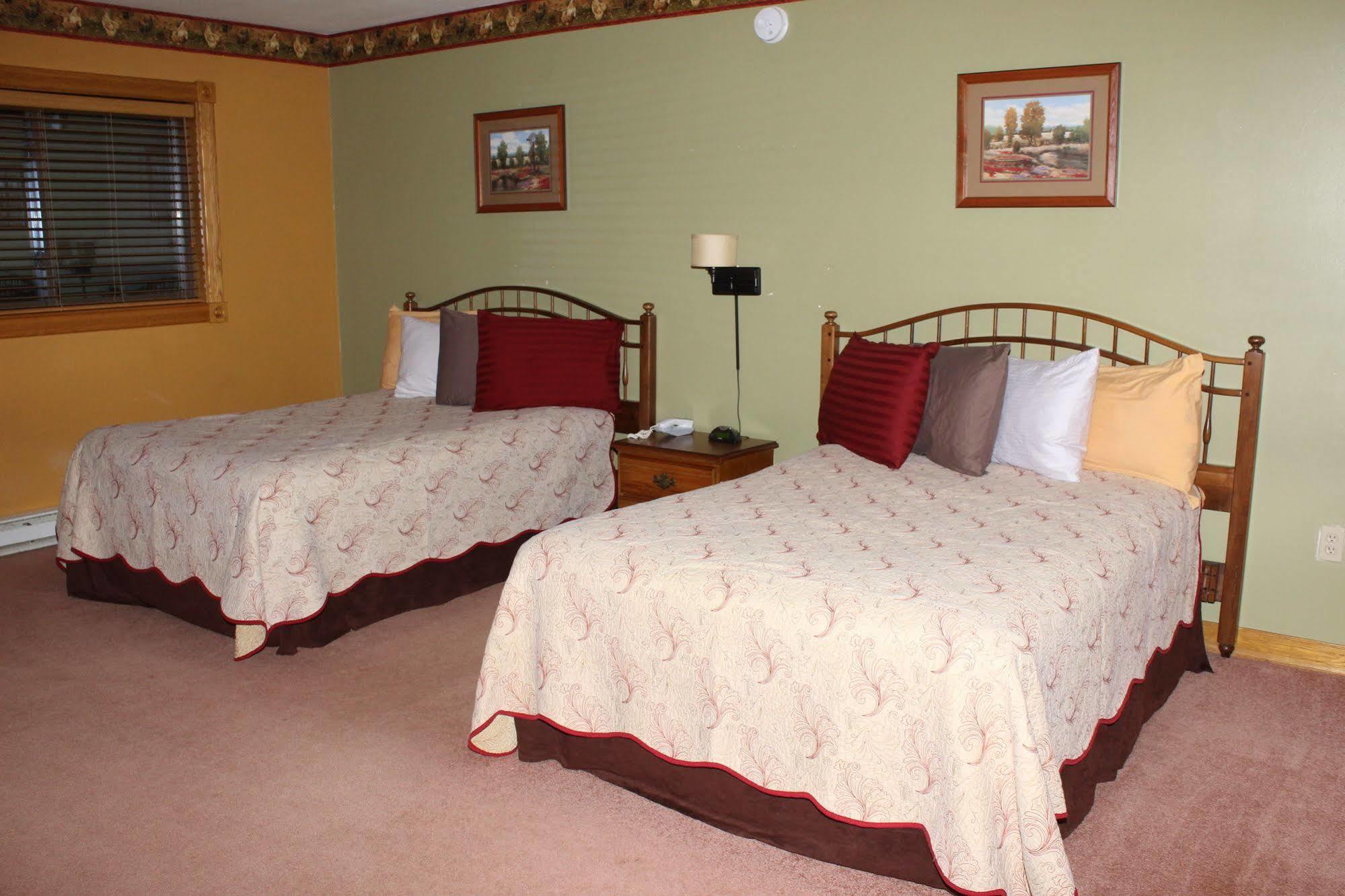Blue Spruce Motel Massena Ngoại thất bức ảnh