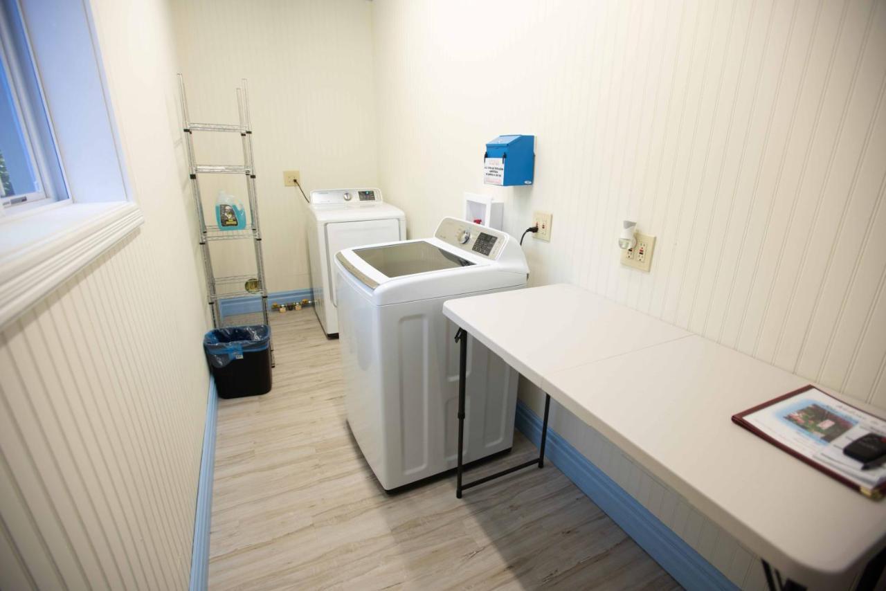 Blue Spruce Motel Massena Ngoại thất bức ảnh